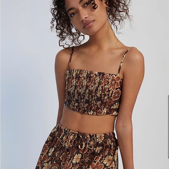 Rythym Tops - RYTHYM CANTABRIA FLORAL CROP TOP NWT